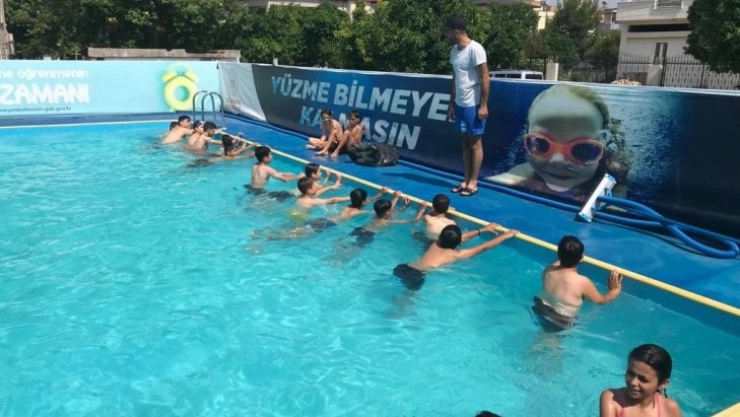 Ceyhan'da 5 bin çocuk yüzme öğrenecek