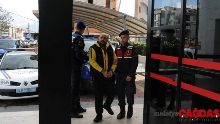 Cezaevi firarisi saklandığı dairede yakalandı