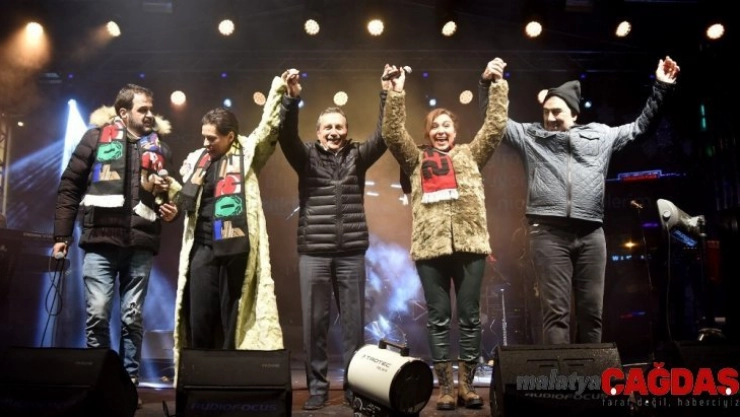 Çılgınlar Kulübü'nün yeni yıl konseri