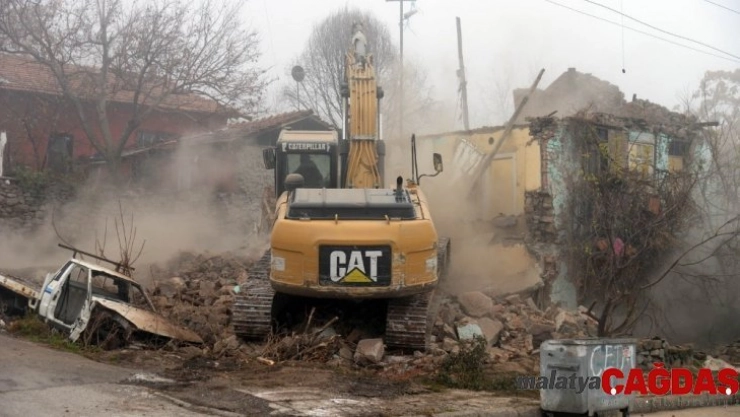 Çinçin'de dönüşüm devam ediyor