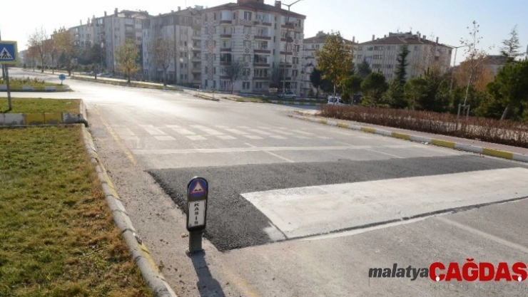 Çorum'da hız kesici kasisler, beton ve asfalt olacak