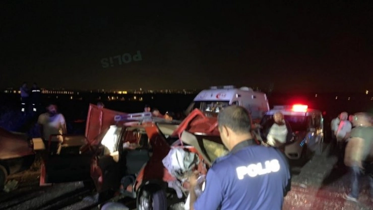 Çubuk'ta zincirleme trafik kazası: 1 ölü, 2 yaralı