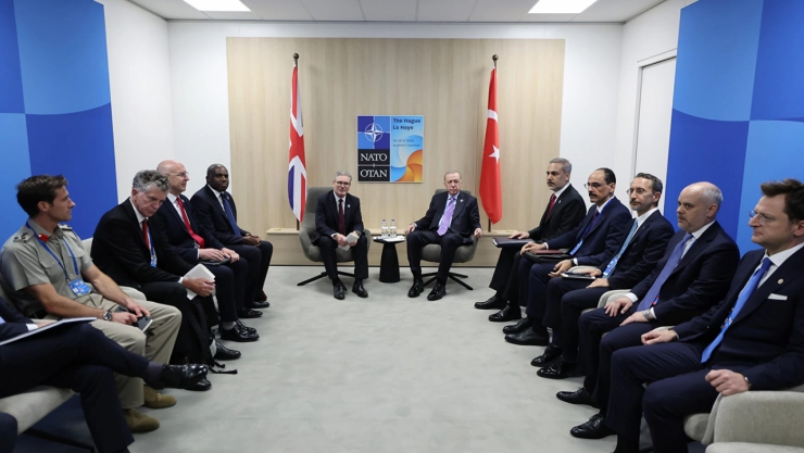 Cumhurbaşkanı Erdoğan, İngiltere Başbakanı Starmer ile görüştü