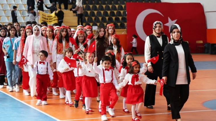 Cumhuriyet'in 102. yılı İlçelerde kutlandı