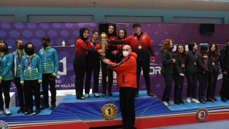 Curling 2. Lig Müsabakaları sona erdi