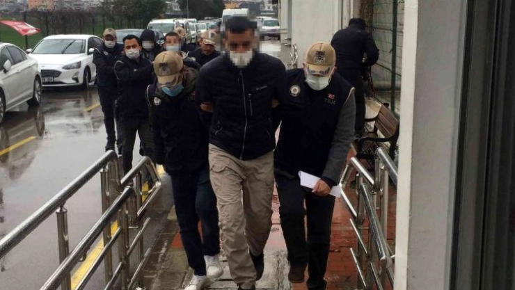 DEAŞ operasyonunda gözaltına alınan 4 zanlı adliyeye sevk edildi