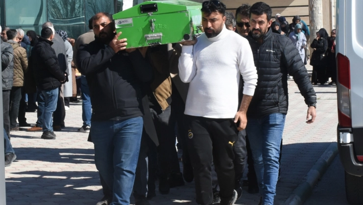 Dede ve torunu Malatya'da toprağa verildi