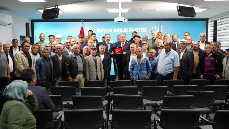 Demirci'den 917 Kişi Büyük Birlik Partisine Resmen Katıldı