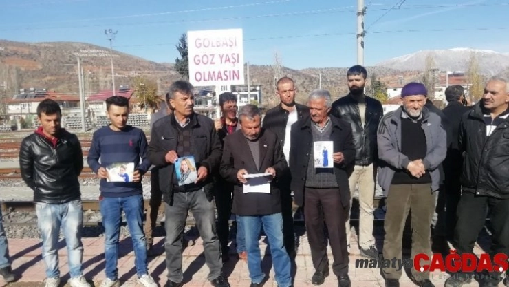 Demiryolunda meydana gelen ölümlü kazanın olduğu noktaya alt geçit yapılması isteniyor