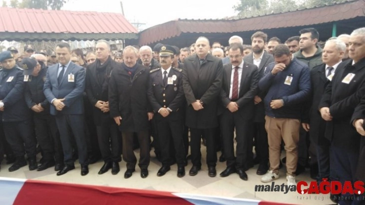 Denizde cesedine ulaşılan bekçi toprağa verildi