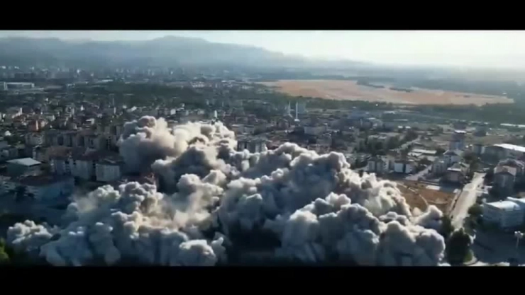 Depremde Yıkılan Yeşilevler Sitesi Yeniden Yapıldı