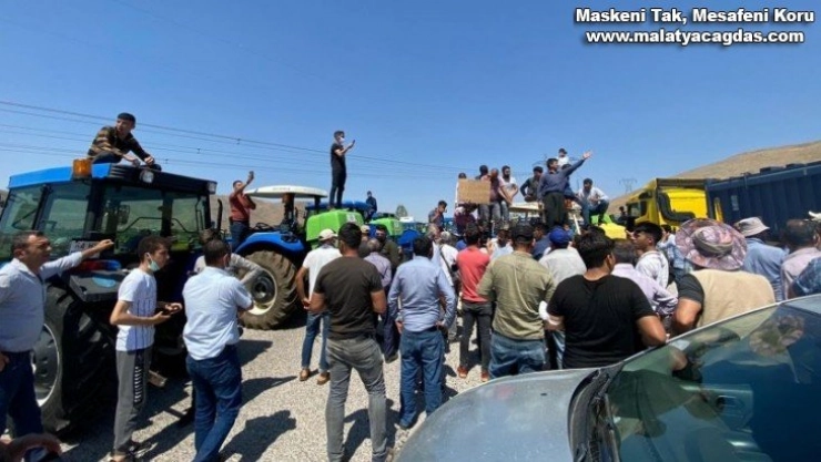 DEVA Partisi Battalgazi İlçe Teşkilatı Tütün Hakkında basın açıklaması yaptı