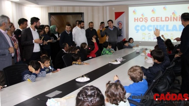 Dicle Elektrik çocukları ağırladı