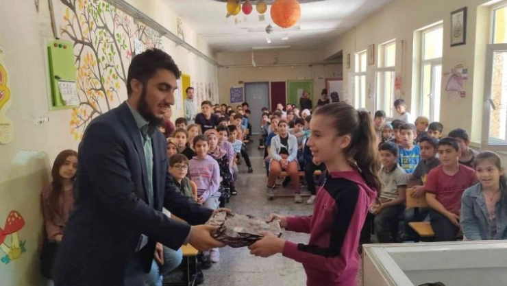 Dicle İlçe Müftüsü Azad Akın öğrencilere seminer verdi