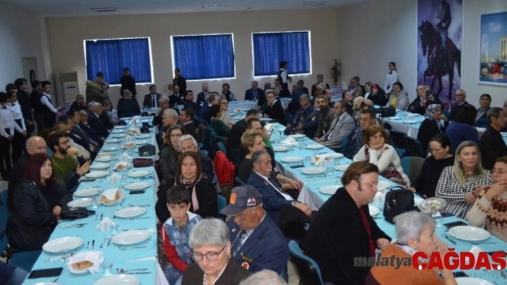 Didim'de 31 Kıbrıs gazisine berat ve madalyaları törenle verildi
