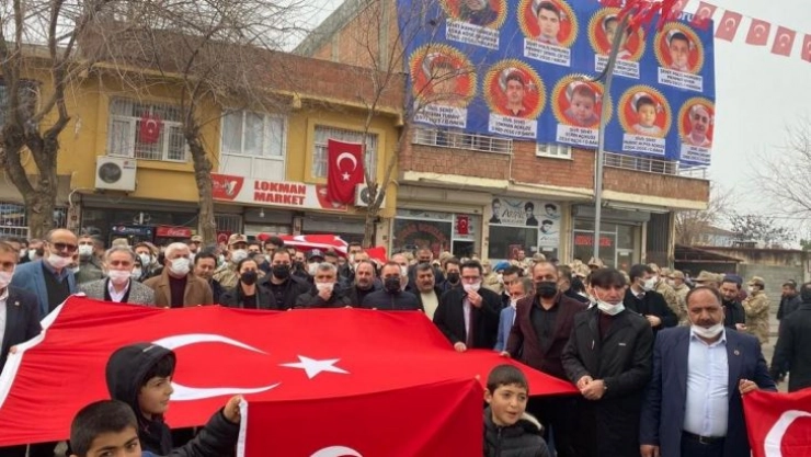 Diyarbakır'da 6 yıl önce düzenlenen terör saldırısı şehitleri anıldı