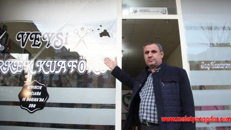Diyarbakır'da berber dükkanına silahlı saldırı, iş yeri sahibi dışarı çıkamıyor
