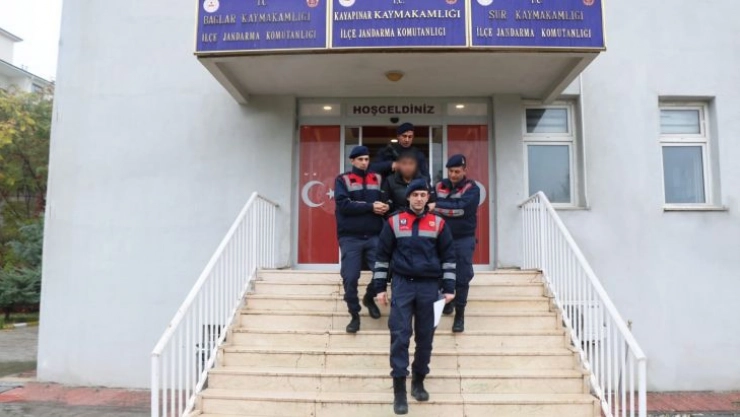 Diyarbakır'da hırsızlıktan 16 yıl hapis cezası alan firari yakalandı