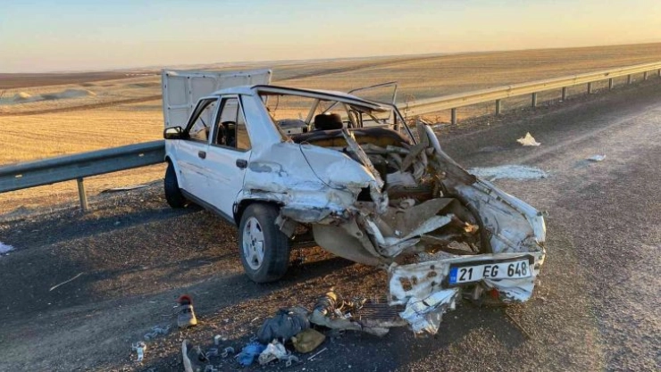 Diyarbakır'da kaza yapan otomobilin LPG tankı bomba gibi patladı: 2 yaralı