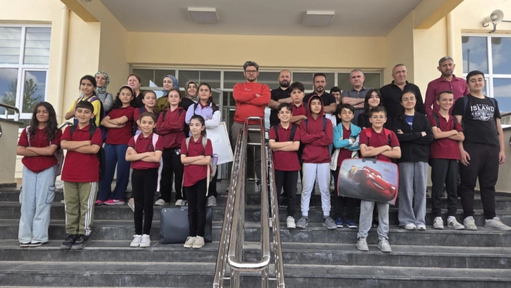 Doğanşehir'de 20 öğrenci bursluluk sınavını kazandı