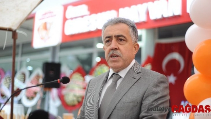 Doğu Karadeniz'in en donanımlı hayvan hastanesi Giresun'da açıldı