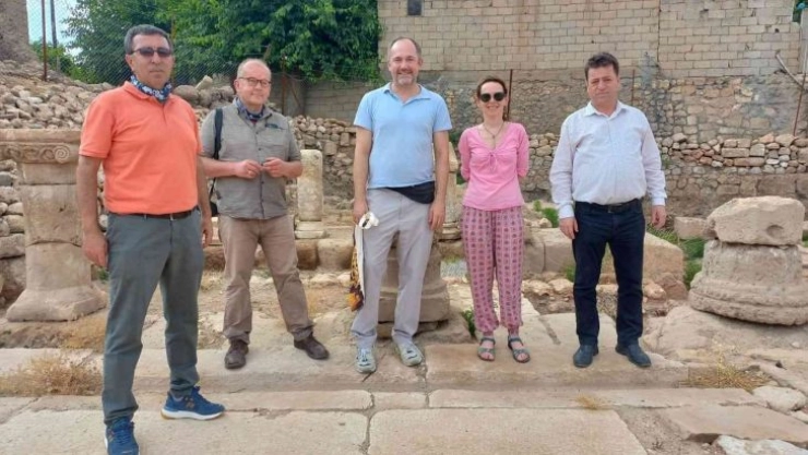 Doliche kazı ekibi Perre'de incelemelerde bulundu