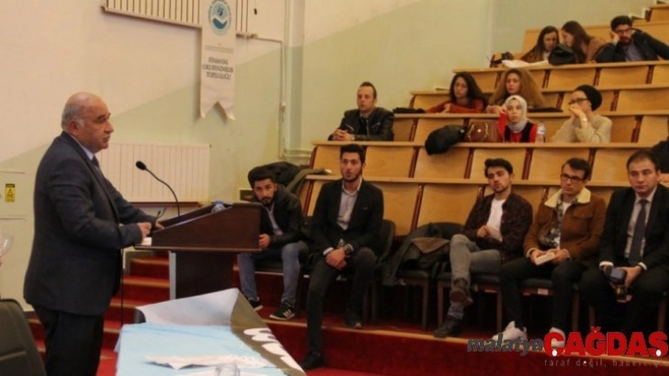 DPÜ'de 'Gelişime Son 1 Adım' başlıklı konferans