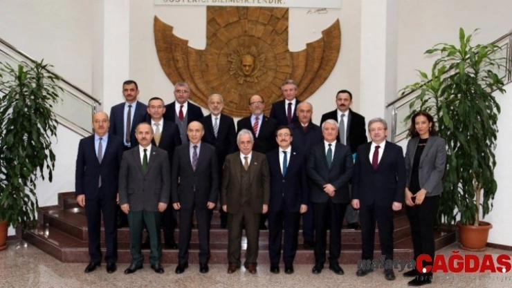 DÜ Rektörü Gül, rektörler çalıştayına katıldı