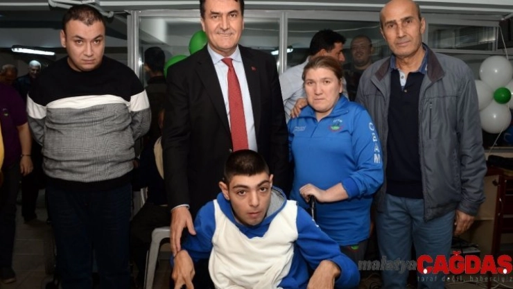 Dündar: 'OBAM ile engelleri aşıyoruz'