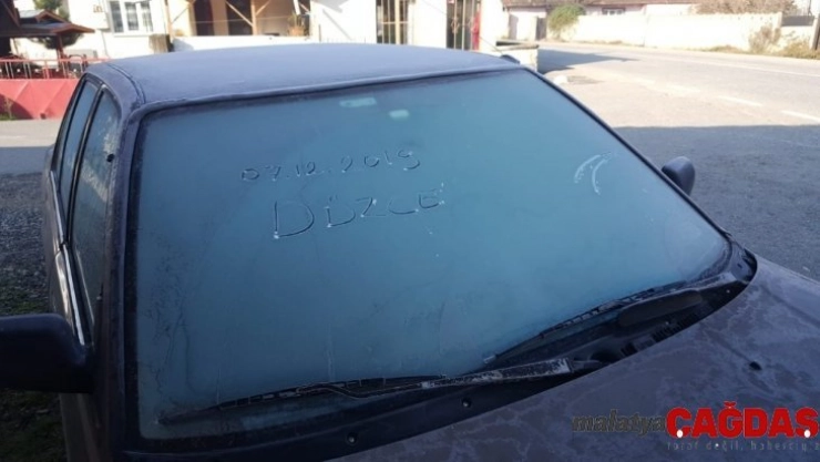 Düzce'de buzlanma ve don etkili oluyor