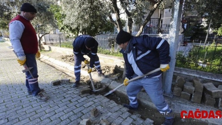 Efeler'de yenileme çalışmaları devam ediyor