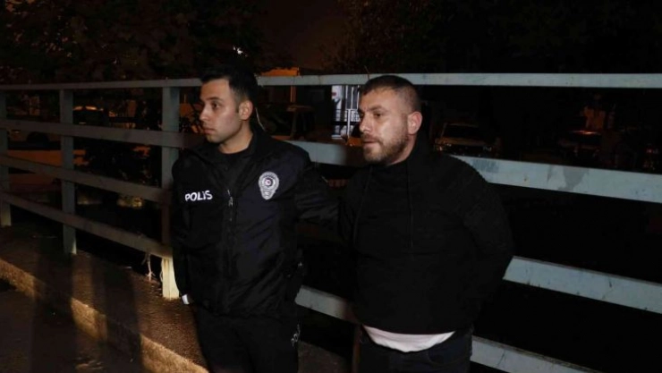 Ehliyetsiz sürücünün polisten kaçma macerası 10 kilometre sürdü