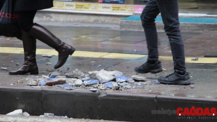 Elazığ'da 4.9'luk deprem sonrası 16 artçı deprem meydana geldi