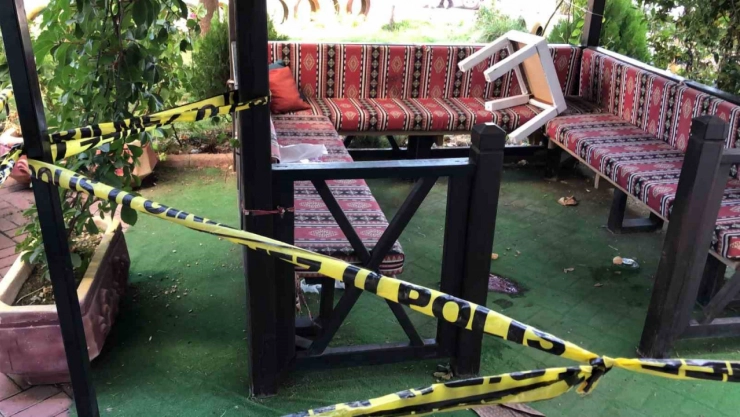 Elazığ'da gazeteci Koca, uğradığı silahlı saldırı sonucu yaralandı