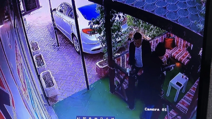 Elazığ'da gazeteci Koca'ya silahlı saldırı anı kameraya yansıdı