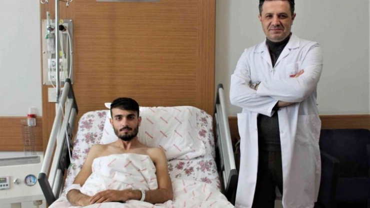Elazığ'da literatüre kazandırılan ameliyat: Tek kesiden yapılan ameliyatla akciğerleri iyileştirildi