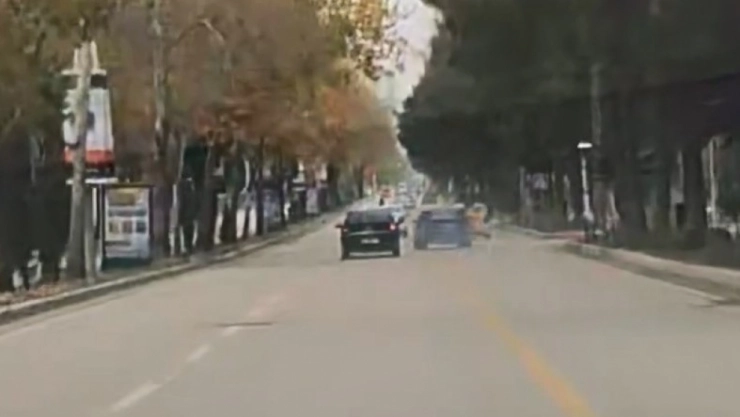 Elazığ'da trafikte makas atan sürücü kameraya yansıdı