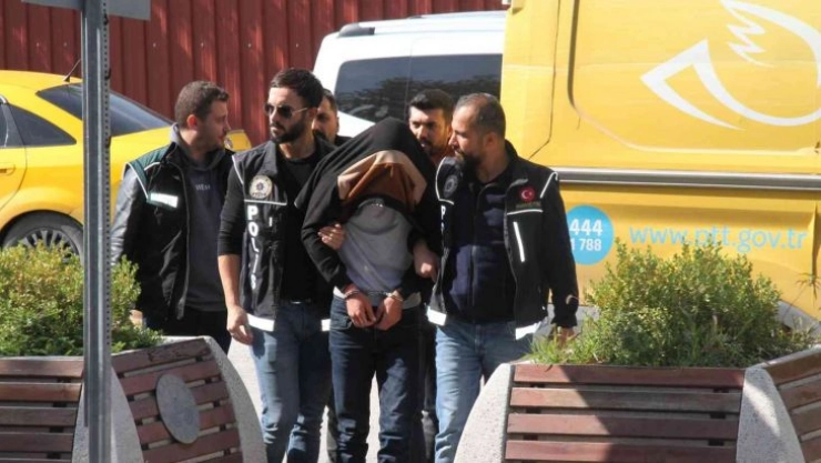 Elazığ'da uyuşturucu tacirleri tutuklandı