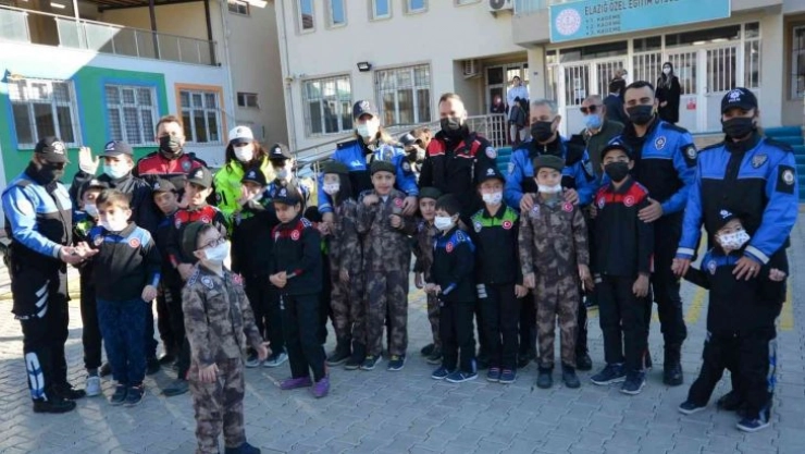 Elazığ polisi özel ve engelli çocuklarla bir araya geldi