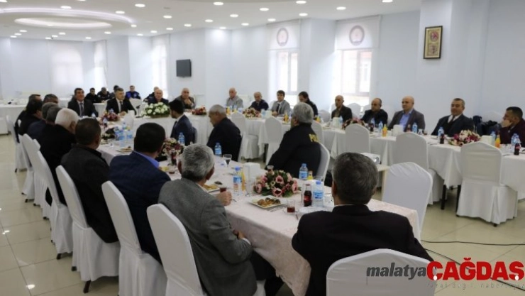 Emniyet Müdürü Esertürk, muhtarların sorunlarını dinledi
