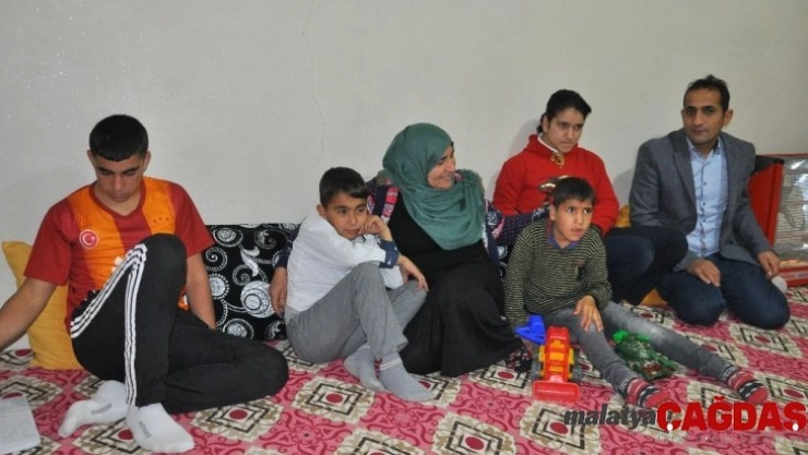 Engelli çocukların koruyucu ailesi oldular