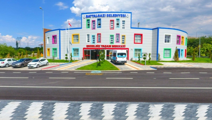 Engelsiz Yaşam Merkezi'nde Dil ve Konuşma Terapisi Hizmeti