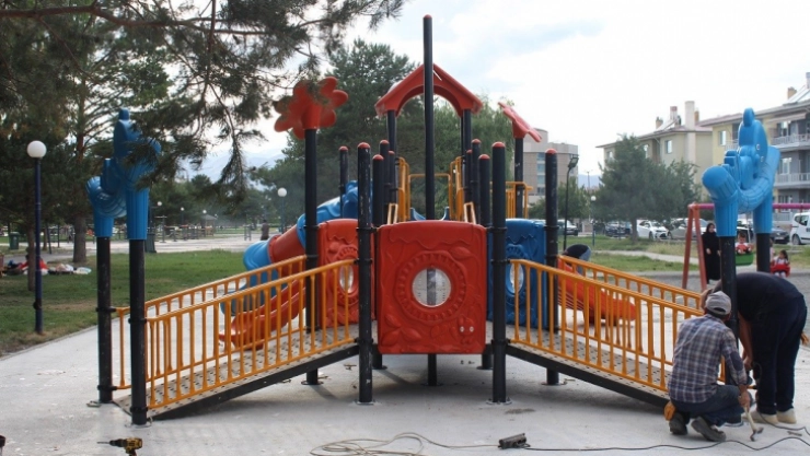 Erzincan'da 'Engelsiz Oyun Seti' kuruldu