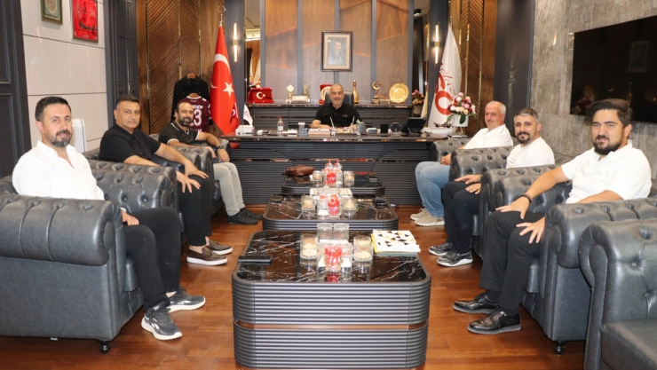 Eshab'tan Başkan Alan'a Ziyaret
