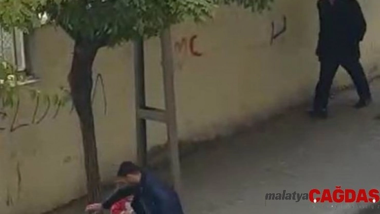 Eşine sokak ortasında şiddet uygulayan koca tekrar tutuklandı