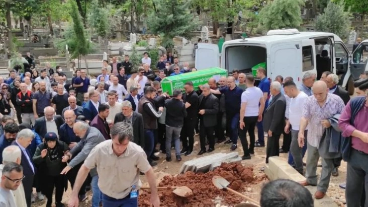 Eşini silahla yaraladıktan sonra intihar doktorun cenazesi defnedildi