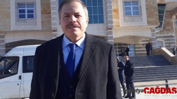 Eski Uşak Üniversitesi Rektörü Sait Çelik, FETÖ davasında beraat etti