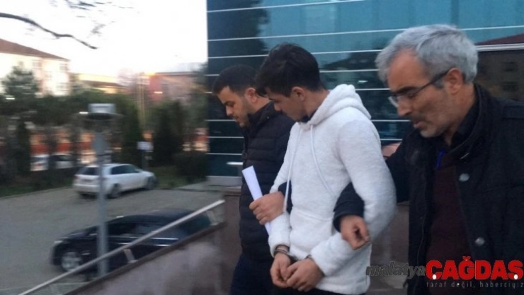 Ev değil sanki tamirhane