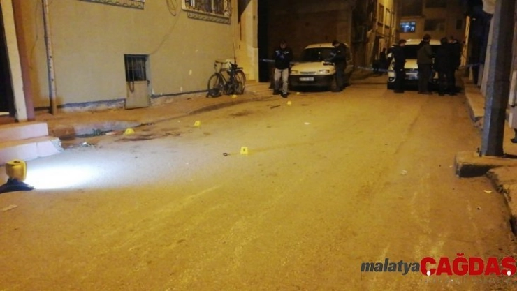 Evi silahla tarayıp kayıplara karıştılar