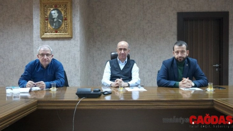 Fazladan tezgah açan pazarcı esnafına ceza